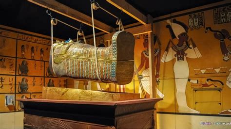  Phục Sinh Văn Minh: Cuộc Cách Mạng Văn Hóa Qua Lăng mộ Tutankhamun