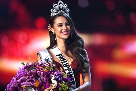  Miss Universe 2018: Khi Catriona Gray, Nữ hoàng Philippines, Bừng Cháy Trên Sân Khấu Quốc Tế